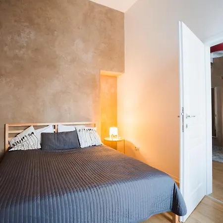 Appartamento Apartament Floreşti